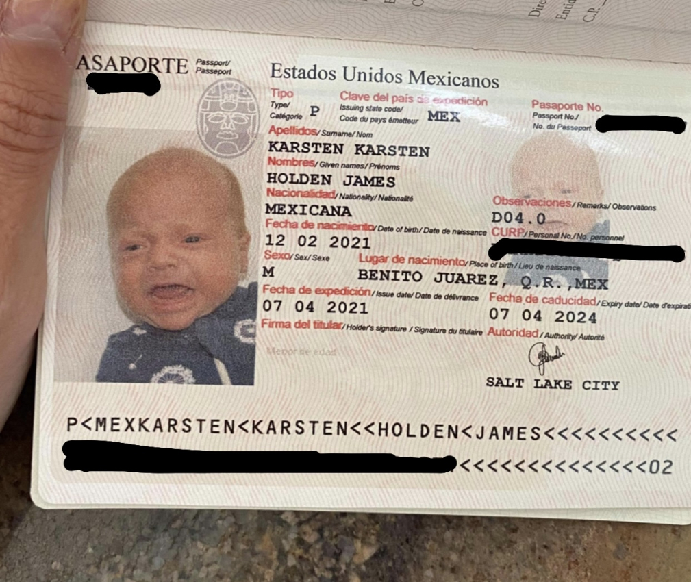 Mexican passport of a newborn baby