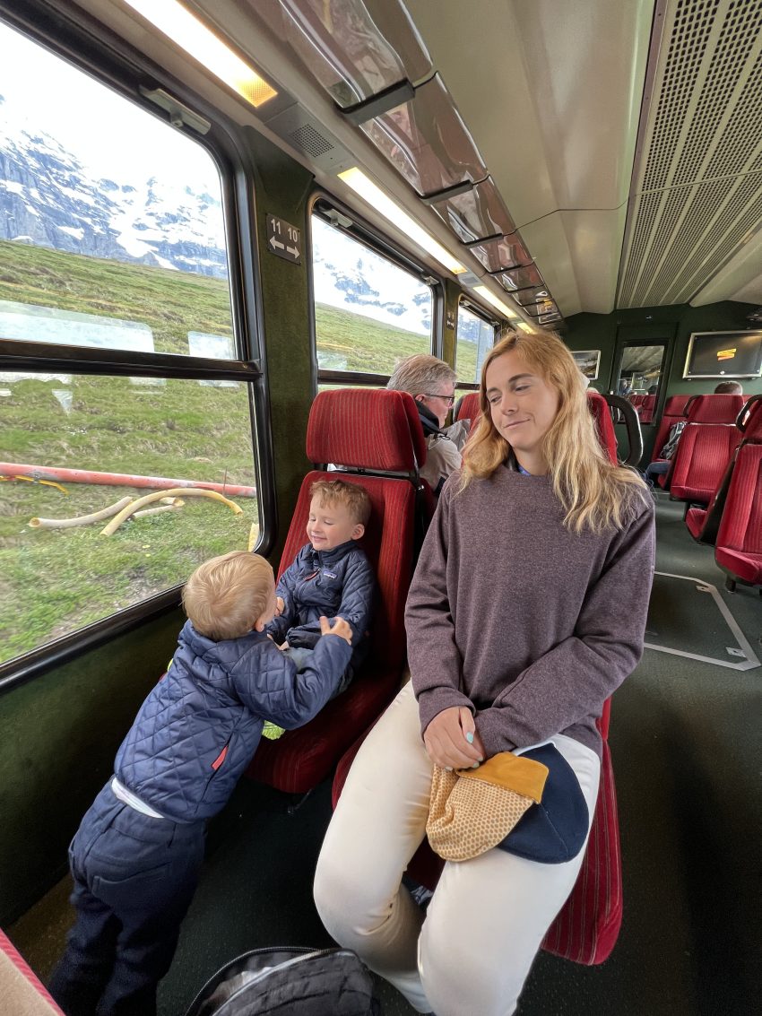 Train with kids in Switzerland